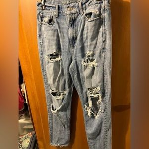 american eagle mom jeans!